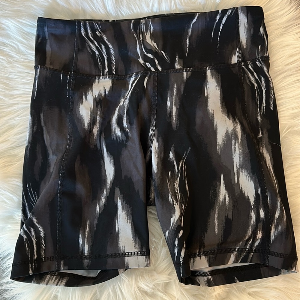NWT All motion bike shorts